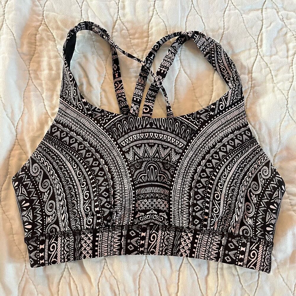 Lululemon 4/S Energy Sports Bra Geometric Black And White Padded EUC